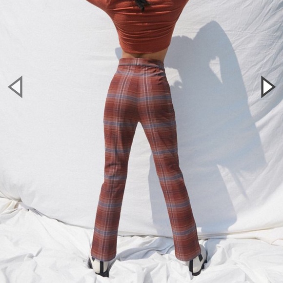 UO Tessa Plaid Notched Cropped Pant - Picture 2 of 4